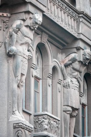 Foto de Decoración de fachadas de edificios antiguos en Buenos Aires - Imagen libre de derechos