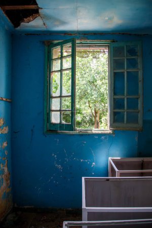 Téléchargez les photos : Immeuble abandonné à Buenos Aires - en image libre de droit