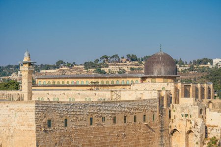 Téléchargez les photos : Vue de la mosquée historique Al-Aqsa à al-haram al-Sharif, vieille ville de Jérusalem - en image libre de droit