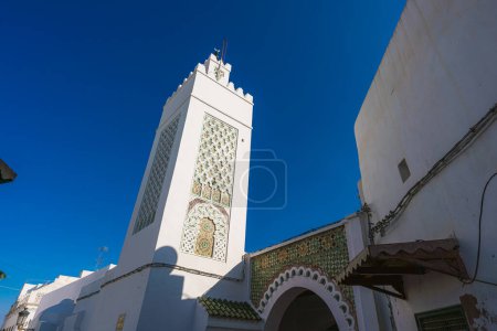 Foto de Vista en ángulo bajo del Mausoleo Sidi Saidi en Tetuán, Marruecos - Imagen libre de derechos