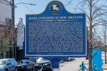 Téléchargez les photos : NEW ORLEANS, LA, USA - FEBRUARY 5, 2023: "Mass Lynching in New Orleans" historic marker on Oretha Castle Haley Boulevard in the Central City neighborhood - en image libre de droit