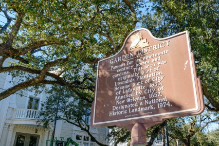 Photo for NEW ORLEANS, LA, USA - JANUARY 15, 2023: Closeup of historic marker for the Garden District on Prytania Street - Royalty Free Image