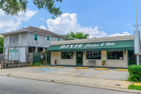 Photo for NEW ORLEANS, LA, USA - JULY 29, 2023: Dixie Chicken and Ribs Restaurant on Argonne Boulevard in the Lakeview Neighborhood - Royalty Free Image