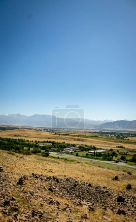 Foto de Vista superior del sur de Kazajstán vista de la naturaleza, montaña y naturaleza. Foto de alta calidad - Imagen libre de derechos