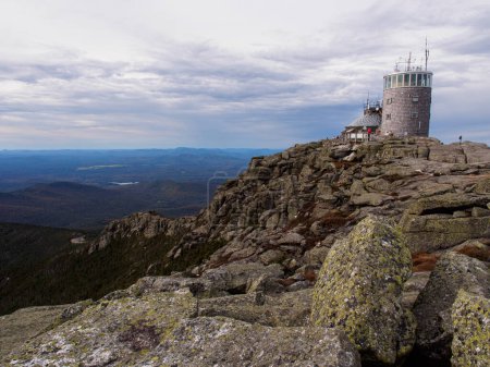 Photo for Surrounded by rocks, a building stands on the summit of Whiteface Mountain in the state of New York, USA. - Royalty Free Image