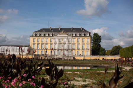 Foto de Brhl, Renania del Norte-Westfalia, Alemania 10.3.2022: El Palacio de Augustusburg un complejo histórico de edificios - Imagen libre de derechos