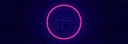 Foto de Neón círculo brillante en la pared de ladrillo elegante. - Imagen libre de derechos