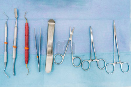 Téléchargez les photos : Stock photo of medical equipment used in dental clinic. - en image libre de droit