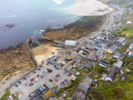Foto de Sennen costa desde el aire cornwall england uk drone aéreo - Imagen libre de derechos