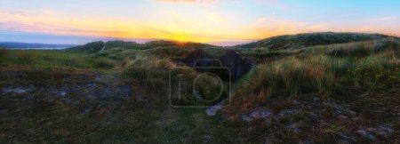 Téléchargez les photos : Hayle towans coucher de soleil près de st ives Cornwall UK - en image libre de droit