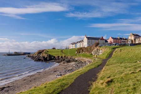 Ansichten der nordirischen Küste: Archivfotos vom Atlantik