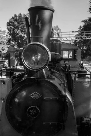 Locomotora de tren de vapor en la vida real