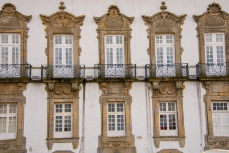 Téléchargez les photos : Détails architecturaux de la jolie cathédrale gothique de Porto, Portugal - en image libre de droit