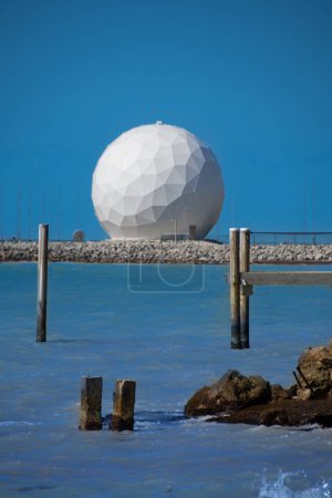 Téléchargez les photos : Masse avec bille polygonale blanche, Key West, États-Unis - en image libre de droit