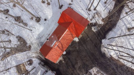 Téléchargez les photos : Vue aérienne d'une érablière au printemps dans la campagne canadienne au Québec - en image libre de droit
