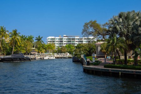 Téléchargez les photos : Fort Lauderdale, Floride, États-Unis - 02 26 2023. Belle vue sur le canal - en image libre de droit