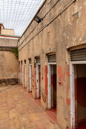 Foto de Vista de la fachada de la prisión en Johannesburgo - Imagen libre de derechos