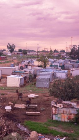 Foto de Vista de Soweto, un famoso municipio cerca de la ciudad de Johannesburgo, Sudáfrica - Imagen libre de derechos