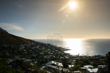 Téléchargez les photos : Vue sur les plages du Cap en fin d'après-midi. Afrique du Sud - en image libre de droit