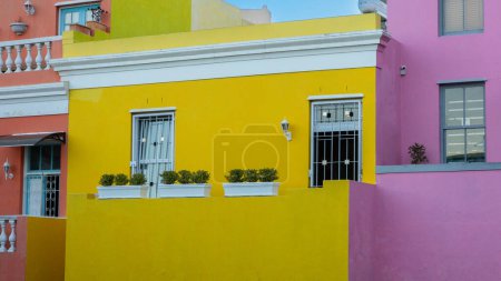 Foto de La colorida arquitectura del Barrio Malayo de Ciudad del Cabo, Sudáfrica - Imagen libre de derechos