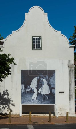 Téléchargez les photos : Stellenbosch, Afrique du Sud, Architecture de la jolie ville de Stellenbosch, Afrique du Sud, dans le quartier français. - en image libre de droit
