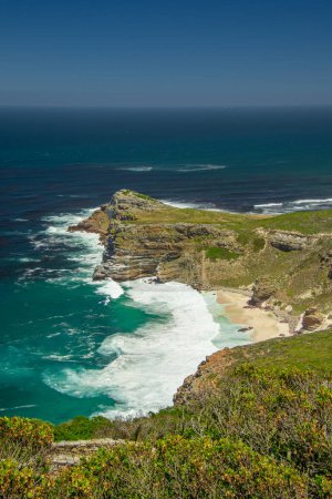 Foto de Costa rocosa en el famoso Cabo de Buena Esperanza en Sudáfrica - Imagen libre de derechos