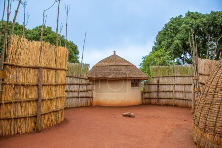 Traditionelle Architektur in einem traditionellen Dorf im Swasiland  
