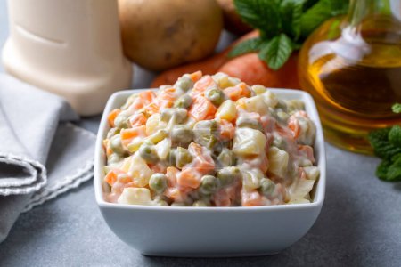 Téléchargez les photos : Russian salad, Olivier salad with mayonnaise and egg served (Turkish name; Rus salatasi) - en image libre de droit