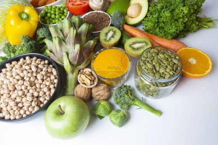Téléchargez les photos : Alimentation saine légumes fond. Nettoyer et désintoxiquer manger. - en image libre de droit
