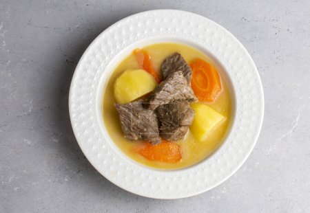 Téléchargez les photos : Kuzu turc - et Haslama - Agneau - viande Ragoût de pommes de terre et carotte - en image libre de droit