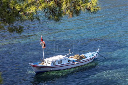 Téléchargez les photos : Adrasan, Kemer Antalya, 22 avril 2021, vue sur la mer depuis la plage d'Adrasan le long de la côte méditerranéenne à Kemer, province d'Antalya, Turquie - en image libre de droit