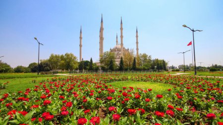 Téléchargez les photos : Adana - Turquie, 20 août 2023, mosquée Adana Sabanci centrale - en image libre de droit