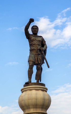 Foto de Skopje, Macedonia del Norte - 15 de septiembre de 2023, Estatua de Felipe II en Skopje, Macedonia del Norte - Imagen libre de derechos