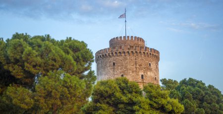 Téléchargez les photos : Thessalonique ancienne Tour Blanche historique - Grèce - en image libre de droit