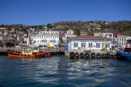 Téléchargez les photos : Istanbul / Turquie, 17 février 2020, Istanbul Buyukdere Ferry - en image libre de droit