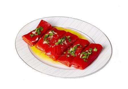 Téléchargez les photos : Salade de poivre rôti Apéritif, Apéritif turc, (nom turc ; sirkeli koz kirmizi biber mezesi) - en image libre de droit
