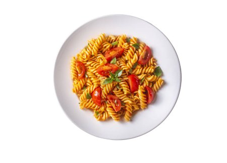 Téléchargez les photos : Pâtes Fusilli, en spirale ou en spirale avec sauce tomate - style culinaire italien (nom turc ; domatesli, domates soslu burgu makarna) - en image libre de droit