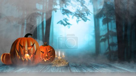 Téléchargez les photos : Pumpkins on the Boardwalk in the Mist présente Jack-O-Lanterns et des bougies sur une passerelle en bois avec brouillard et fumée tout autour. - en image libre de droit