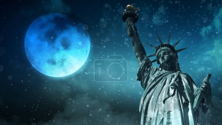 Foto de Estatua de la Libertad en un invierno La nieve presenta la Estatua de la Libertad con nieve cayendo, nubes, y una luna llena en el cielo, no I.A. generados. - Imagen libre de derechos
