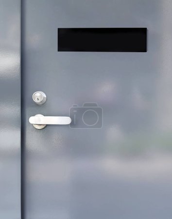 Foto de Cierre el panel gris de la puerta de metal de la sala mecánica y la señalización en blanco de color negro, sistema de construcción, con mango de cromo de diseño moderno y cerradura manual desde el exterior - Imagen libre de derechos