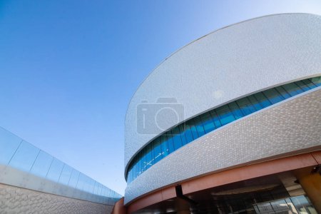 Foto de Curva de edificios moderna en Oporto, Portugal - Imagen libre de derechos