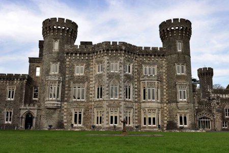 Téléchargez les photos : Château de Co Wexford, Irlande. Le château de Johnstown est un château médiéval. - en image libre de droit