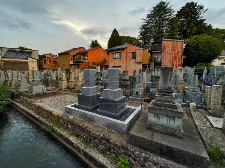 Historisches Erbe: Nishi Chayas Holzviertel und Friedhof, Kanazawa, Ishikawa, Japan