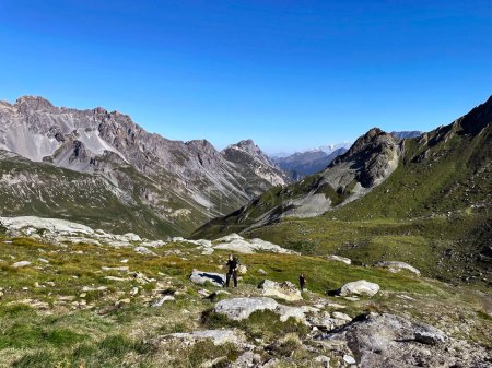 Wandern in ruhigen Tälern des Nationalparks Vanoise, Hautes Alps, Frankreich