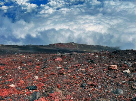 Téléchargez les photos : Montée épique : Au-delà des nuages du Mont Fuji, Gotemba Trail, Préfecture de Shizuoka, Japon - en image libre de droit