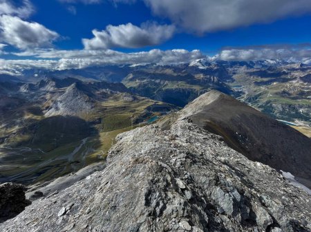 Béatitude alpine : Sentier de haute altitude par Mountain Ridge à Val d'Isère, France