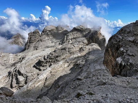 Ridge Rush : Exposé Via Ferrata Heights à Adamello Brenta, Bocchette, Dolomites