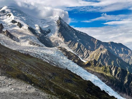 Gletscherruhe: Aiguille Du Midi Majesty in Grand Balcon, Chamonix, Frankreich