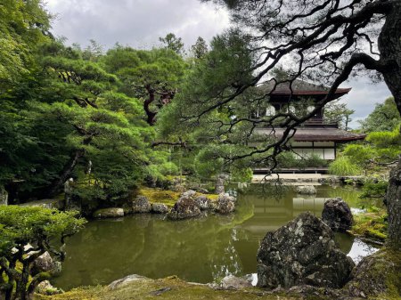 Stille Tempel: Einblicke in Gions spirituelle Seele, Kyoto, Japan