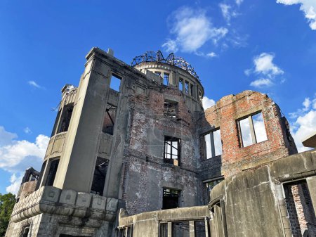 Téléchargez les photos : Témoignage de tragédie : Mémorial de la bombe atomique d'Hiroshima, Hiroshima, Japon - en image libre de droit